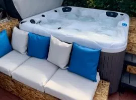 O CANTINHO DA RIA - with POOL and JACUZZI