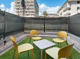 Honey Home With Parking