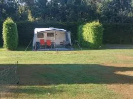 Trekkershut op camping Westenenk
