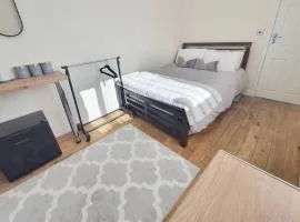 Private Guesthouse