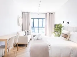 Paarl Superior Studio 230 With Onsite Parking