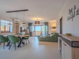 Seaview Apartment Double D - Happy Rentals