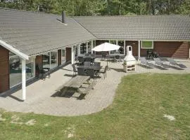 Holiday Home Lottje - 300m from the sea by Interhome