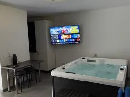 Ferienwohnung mit Whirpool und Fasssauna - Medebach