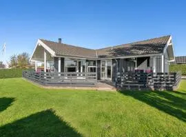Holiday Home Sylvana - 400m from the sea by Interhome