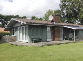 Holiday Home Jarmunrek - 1km from the sea by Interhome