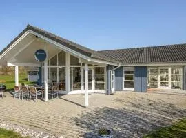 Holiday Home Bara - 600m from the sea by Interhome