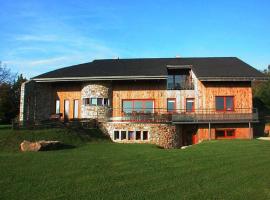 Large Home with Sauna, Ovifat