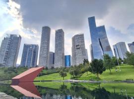 Luxury Bauhaus Nest Pool Gym Park Restaurant, ξενοδοχείο στην Πόλη του Μεξικού