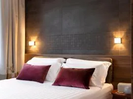 Adoro Hotel