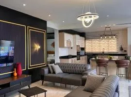 Cozy 2 Bedroom Jonarrick Apartments