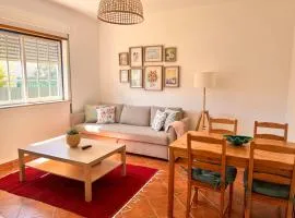 Charming and bright apartment in Santa Luzia