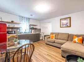 Charming Apartment Mins To Airport & Downtown