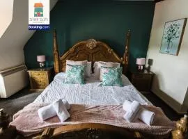 Five Guest Rooms in Tudor House Short Lets & Serviced Accommodation Frankwell Shrewsbury With Free WiFi