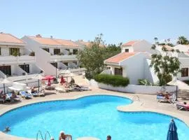 Moderno estudio con Terraza y Piscina en Costa Adeje