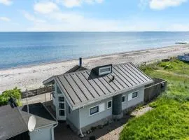 Holiday Home Amila - 10m from the sea by Interhome