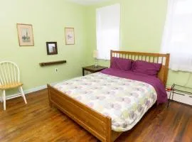 Artsy Traditional Rowhome South Philly