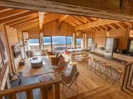 Chalet Luxe spacieux, Piscine chauffée, vue lac et montagnes, proximité immédiate pistes
