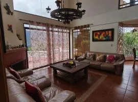 Amplio Chalet en el Lago Calima