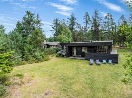 Holiday Home Jonas - from the sea by Interhome, hotell i Hals