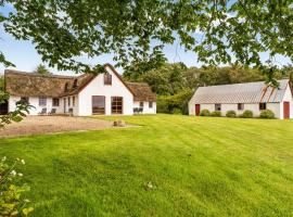 Holiday Home Åsta - 400m to the fjord by Interhome, hotel em Roslev