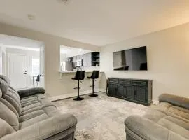 4 Mi to IAH Suburban Houston Townhome
