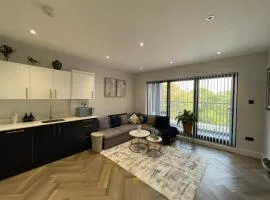 Central Romford Escape Apartment