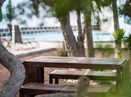 Acogedor Apartamento para 6 con Piscina y BBQ