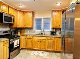 Cozy Riverside View House