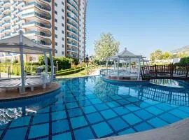 Azura Alanya 2 bedroom apartment pool view