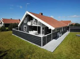 Holiday Home Bente - 800m from the sea by Interhome