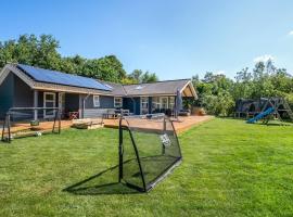 Holiday Home Alrike - 850m from the sea by Interhome, khách sạn ở Brøndstrup