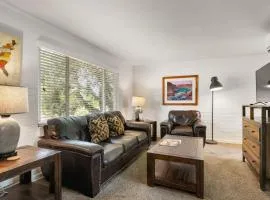 Downtown Cozy Home Base - Purple Sage 3