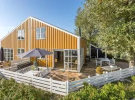 Apartment Goda - 5m from the sea by Interhome