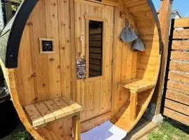 Cowichan Valley Retreat with Sauna & Free EV Charger