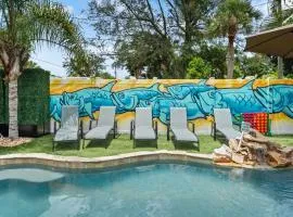 Trendy & Relaxing - Close to Beach - Pool - Hot Tub