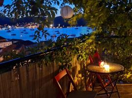 Stunning view-Maleni，維斯的家庭式飯店