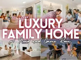 Luxury Farm House with Game room & Outdoor Retreat