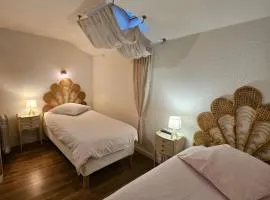 Chambre emmanuelle dans le loft bleu