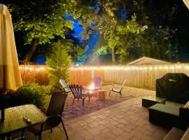 Myrtle's Paradise - 2 BR, 1 BA, Step to Crystal Beach