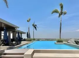 D'Toscana 308 by Del Mar