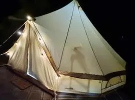 Glamping en Conguillío con pozones y río