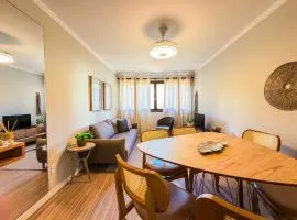 Belíssimo Ap na Praça - Garagem, Wi-fi e Piscina