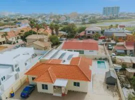 Pool Home Near Palm Beach Plaza – Sleeps 13