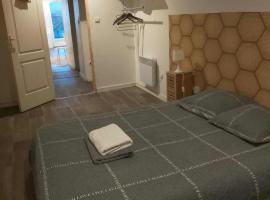 Appartement entier 1, hotel in Saint-Léonard-de-Noblat