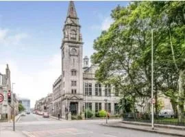 The Tower, Luxury Penthouse Stay