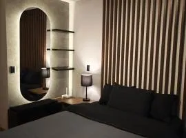 Moderna mini suite, coworking, jacuzzi, parking