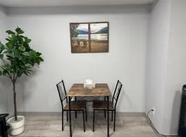 Cozy Nest - 2 Bed Rooms Suite at Glacier Ridge