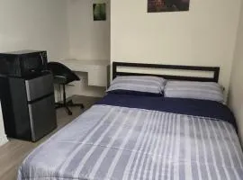 One Bed basement Room
