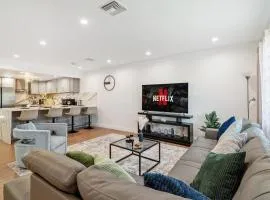 Chic 3BR 2BA Home in Encino